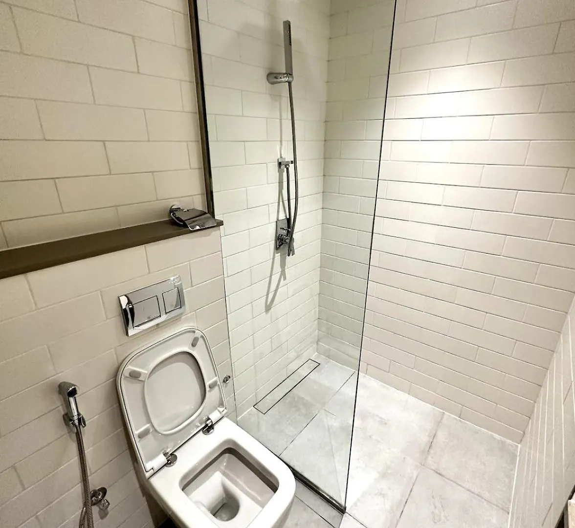 Private Room In A Shared Apartment シャルジャ
